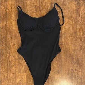 NWT ROXY RIB LOVE THE MUSE BLACK one piece swimsuit sz M